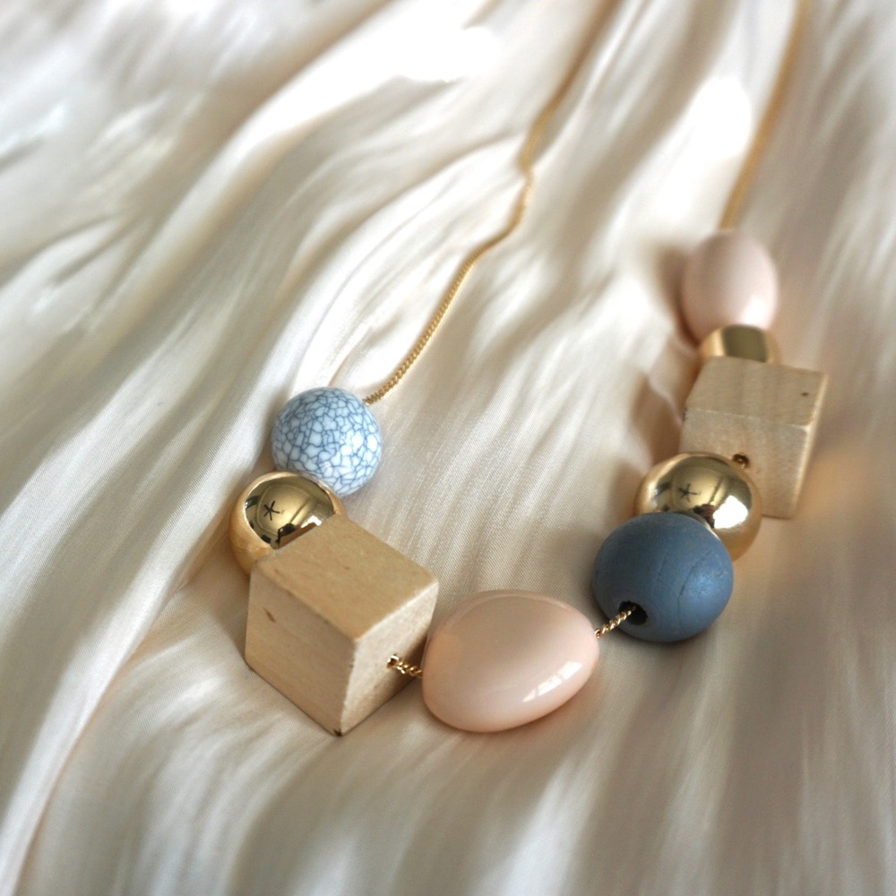 💕💕Last One Wood Turquoise Long Necklace - Picture 6 of 8